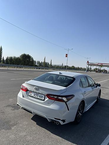 Toyota: Toyota Camry: 2023 г., 2.5 л, Автомат, Бензин, Седан — 7