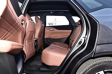 Avtomobil salonu üçün digər detallar: Unize Avtomobilin interyeri: - İkiqat panorama şüşə tavan, salonu — 20