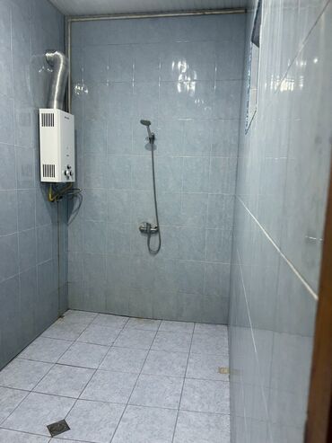 Uzunmüddətli kirayə mənzillər: Kirayə verilən mebel ilə təchiz olunmuş mənzil - Plan: geniş zal və 2 — 24