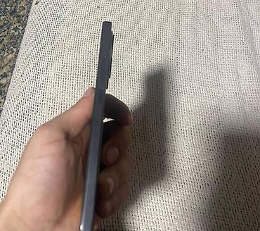 Другие мобильные телефоны: Смартфон с плоскими гранями и корпусом тёмно‑серого цвета. Есть at lalafo.kg — 6 Другие мобильные телефоны: Смартфон с плоскими гранями и корпусом тёмно‑серого цвета. Есть — 6