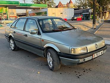 авто белоруссия: Volkswagen Passat: 1988 г., Седан — 1
