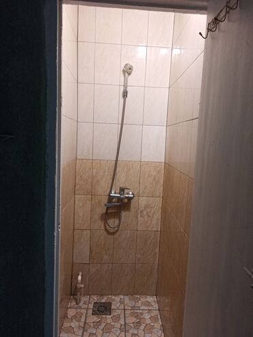 дом в доль дороги г ош: 20 м², 1 комната, Забор, огорожен, Подвал, погреб