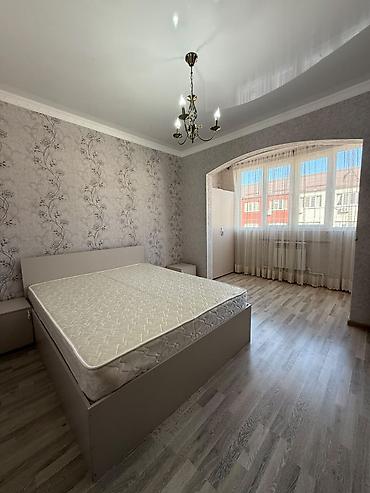 для квартирантов: 3 комнаты, 83 м², Сары-Челек ж/м 106 серия улучшенная, 8 этаж — 3