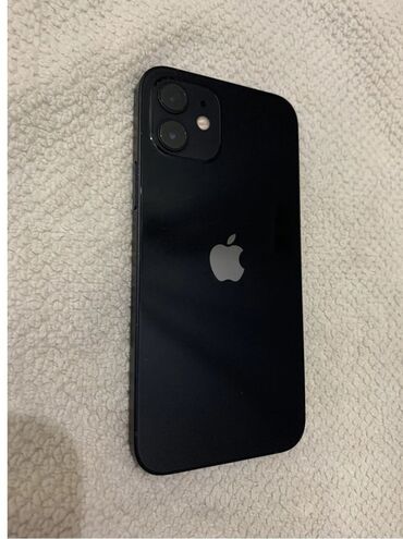 айфон в рассрочке: IPhone 12, Колдонулган, 128 ГБ, Jet Black, Кулакчындар, Коргоочу айнек, 87 %