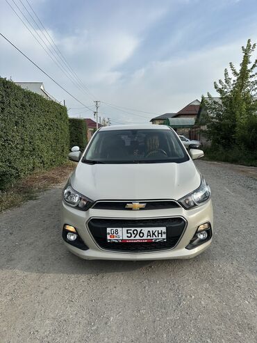 самый дешёвые машины: Chevrolet Spark: 2016 г., 1 л, Автомат, Бензин, Хэтчбэк