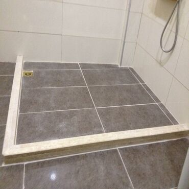 Двери и комплектующие: Duş üçün nəzərdə tutulmuş bu yüksək keyfiyyətli mərmər plitələr hamam