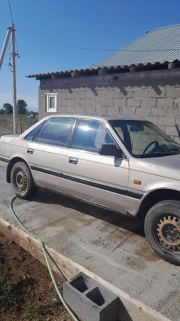 мазд: Mazda 626: 1990 г., 2 л, Механика, Бензин, Седан — 4