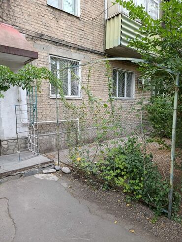 сдаю в аренду помешение: 1 бөлмө, 31 кв. м, Жеке план, 1 кабат