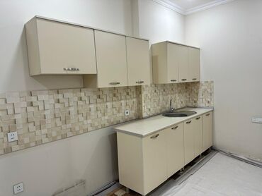 metbext mebeli islenmis: Mətbəx mebeli satılır 250₼. Yaxşı vəziyyətdədir. Ölçü dəqiq