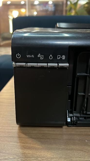 Принтеры: Epson L805 — и черно белый принтер canon — 5