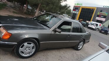 mercedesbenz aкласс: Продаю мерс 124 объем 2.3 год 1992 цена 280 прошу