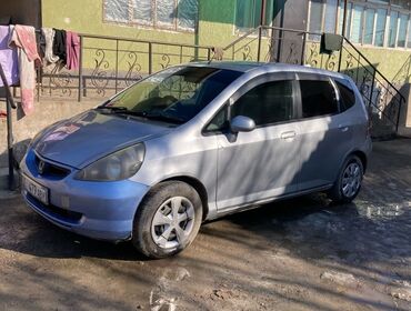 куплю машину в рассрочку бишкек: Honda Fit: 2003 г., 1.3 л, Вариатор, Бензин