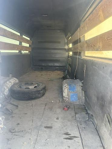 хондай портер: Mercedes-Benz Sprinter (первое поколение, длинная база, высокий крыша) — 8