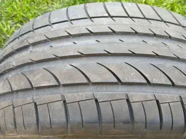 Gume i felne: 2 komada. Kao Nove — 15