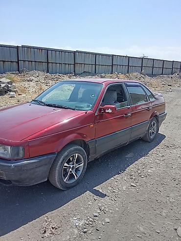 transporter multivan: Volkswagen Passat: 1990 г., 1.8 л, Механика, Бензин, Седан — 1