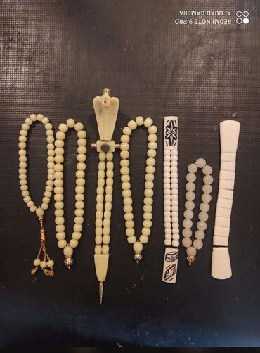 Təsbehlər: Tesbeh Çeşid çoxdu Çatdırılma m/s pulsuz WhatsApp aktivdi Qiymət: 40 — 13