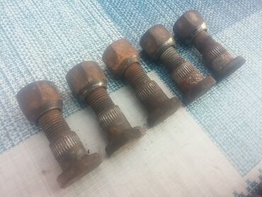 Auto delovi: Sarafi i matice tockova Lada 2121,21213,21214 Niva. Polovno, očuvano — 4