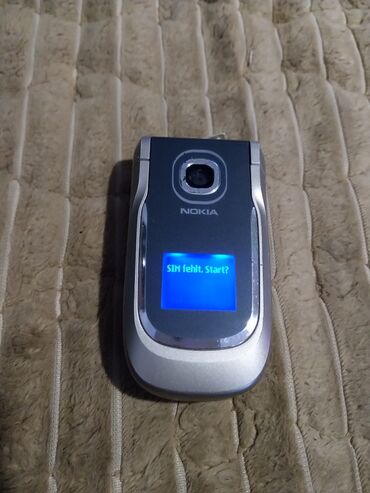 Nokia: Nokia preklopni telefon (clamshell) - Model sa spoljnim ekranom plave — 1