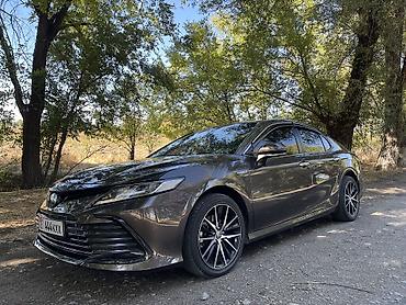 Продажа авто: Toyota Camry: 2022 г., 2.5 л, Вариатор, Гибрид, Седан — 3