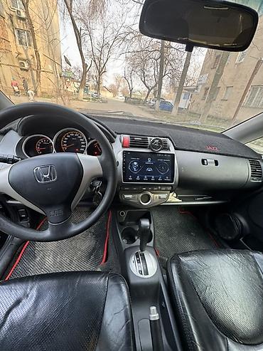 Honda: Honda Jazz: 2002 г., 1.3 л, Вариатор, Бензин, Хэтчбэк — 7