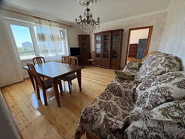 9 mikrorayon: Kiraye ev_tibb unversetine yaxin 9/7 mertebesinde 4 otaqli ev 900 azn — 10