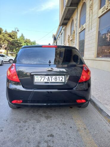 kia qiymətləri: Kia Ceed: 1.4 l | 2007 il Hetçbek