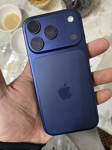 iphone 11 max: IPhone 17 Pro, Б/у, 256 ГБ, Синий, Кабель, 88 % — 10