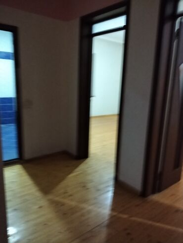 Uzunmüddətli kirayə evlər: 100 kv. m, 3 otaqlı, Kombi, Qaz, İşıq -da lalafo.az — 10 Uzunmüddətli kirayə evlər: 100 kv. m, 3 otaqlı, Kombi, Qaz, İşıq — 10