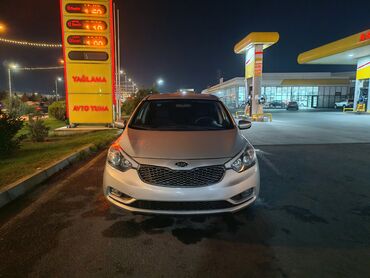 Kia: Kia Forte: 1.8 l | 2015 il Sedan