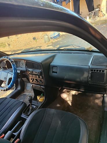 Volkswagen: Volkswagen Passat: 1988 г., 1.8 л, Механика, Бензин, Седан — 4