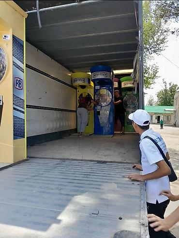 Авто кызматтары: Буйрутма берүү Мерседес Гигант, Көчүү, Жүк ташуучу жумушчусу менен — 5