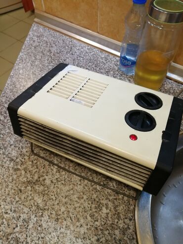 Kaloriferi: Grejalica duvaljka 2 brzine plus ventilator Sever 2000w — 2