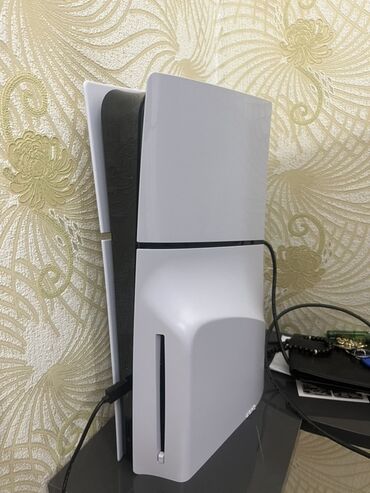 Ps 5 slim 2 eded pultla 4 aydi alinib ici acilmiyib Full oyun doludu