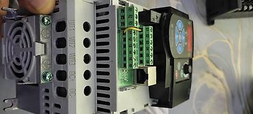 motor atv: Allen-Bradley PowerFlex 4M frekans çeviricisi Model/Cat No — 2