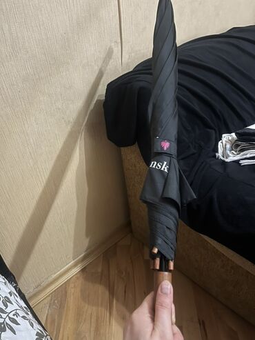 Toxumlar: Klassik çətir – qamış tipli, qara rəng. - Uzun saplı, taxta dəstək və