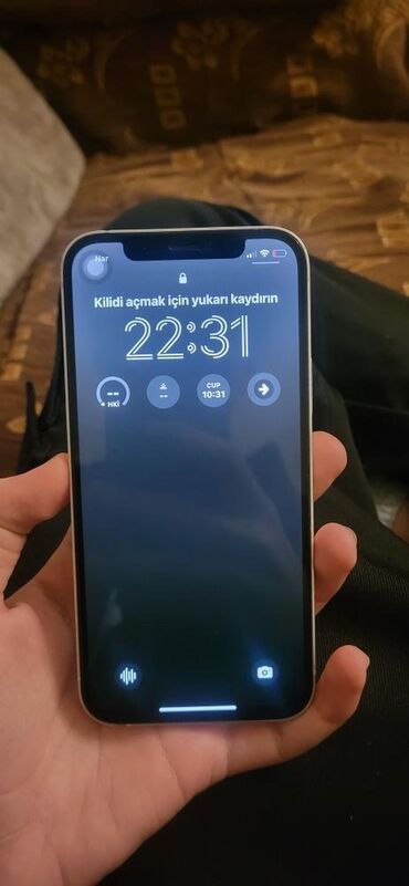 Apple iPhone: IPhone 12, 64 GB, Ağ, Simsiz şarj, Face ID