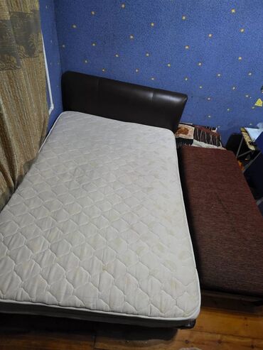 matras tek neferlik: Б/у, Двуспальная кровать, Без подьемного механизма, С матрасом