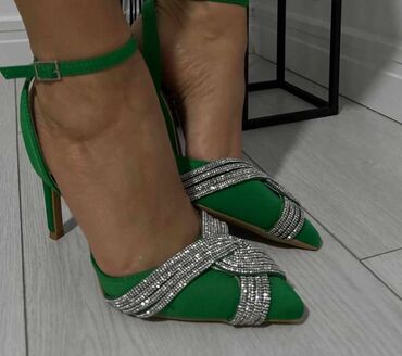 sandale za starije dame: Sandale, 41