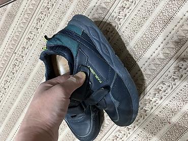 Детская обувь: Обувь для мальчика отдам за 700 с
Обувь для девочки по 500 сом — 12