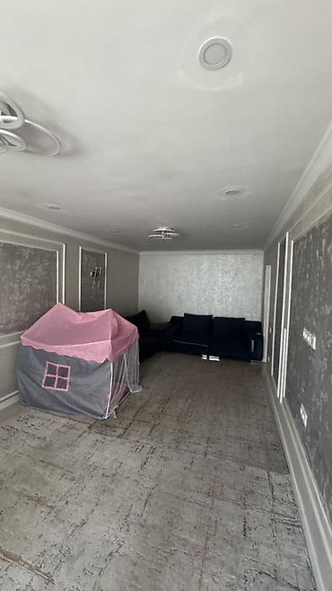 Продажа коттеджей и домов: 🏡 **Продаётся просторный дом в Бишкеке (Кара-Жыгач ж/м)** 🛏️ 4 — 13