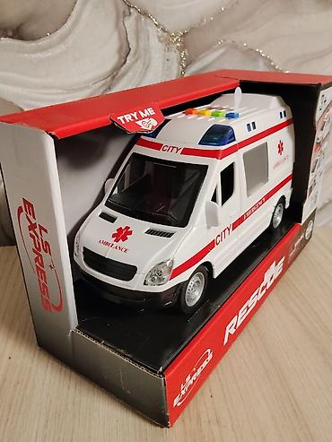 mitsubishi town box: Игрушечный автомобиль «Скорая помощь» RESCUE (Wenyi, № WY590A) - — 2