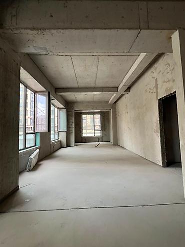 Продажа квартир: 3 комнаты, 133 м², Асанбай мкр Элитка, 2 этаж, ПСО (под самоотделку) — 2