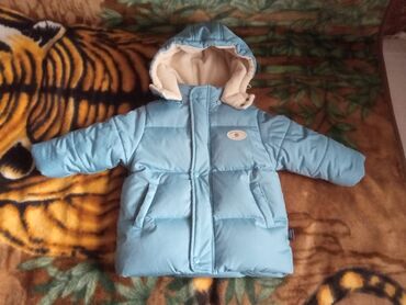 банные шапки: Зимняя куртка-пуховик на ребёнка от 1 до 2 лет. В новом состоянии