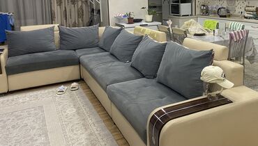 кухный диван: Угловой диван, цвет - Серый, Б/у