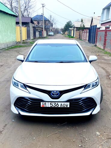 Toyota Camry: 2018 г., 2.5 л, Вариатор, Гибрид, Седан