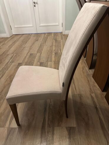 Masa və oturacaq dəstləri: Qonaq otağı üçün, Açılan, Dördbucaq masa, 12 stul — 9