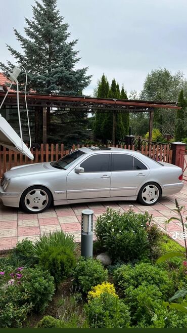 Mercedes-Benz: Mercedes-Benz E-Class: 2000 г., 4.3 л, Автомат, Газ, Седан