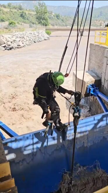 Digər tikinti xidmətləri: Alpinist üsulla əl çatmaz yerlərdə və istənilən hündürlükdə fasad — 14