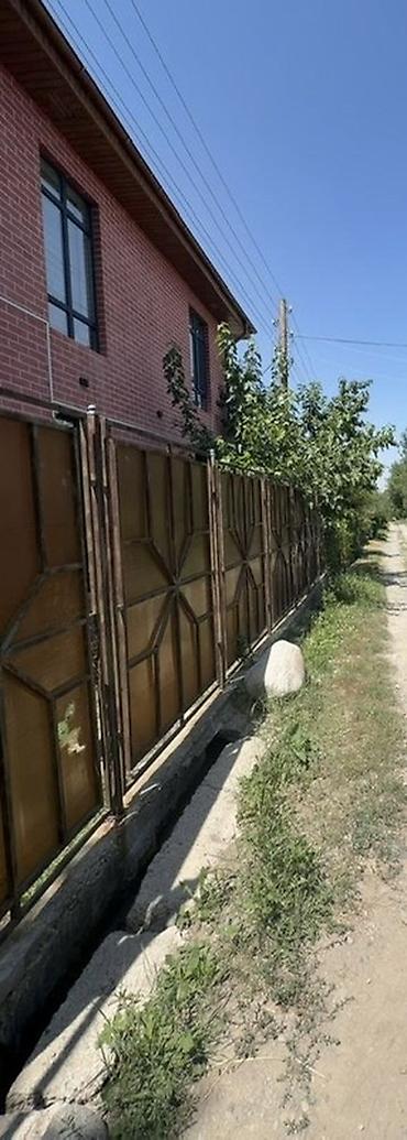 кафе ош: Двухэтажный кирпичный дом в черте города дача Эдельвейс. Локация по — 2