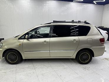 toyota kamry: Toyota Avensis Verso: 2003 г., 2 л, Механика, Дизель, Минивэн — 7